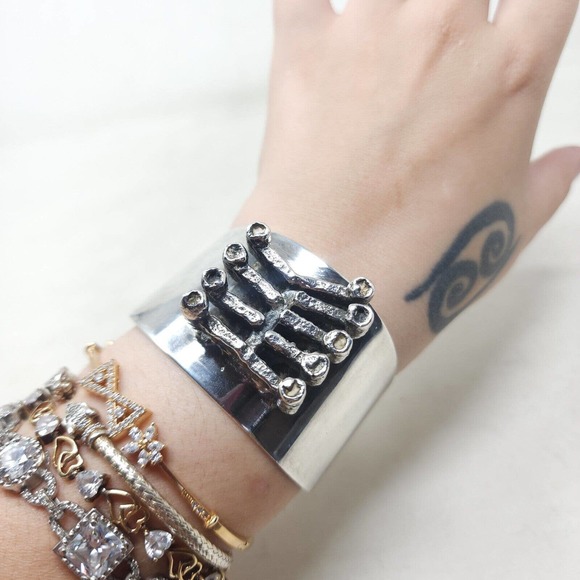 Jacob Hull Cuff Bracelet Silver Plate Ribcage Skeleton Denmark Brutalist RARE - Picture 11 of 12